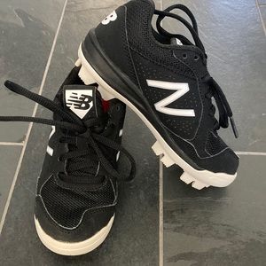 New Balance baseball cleats